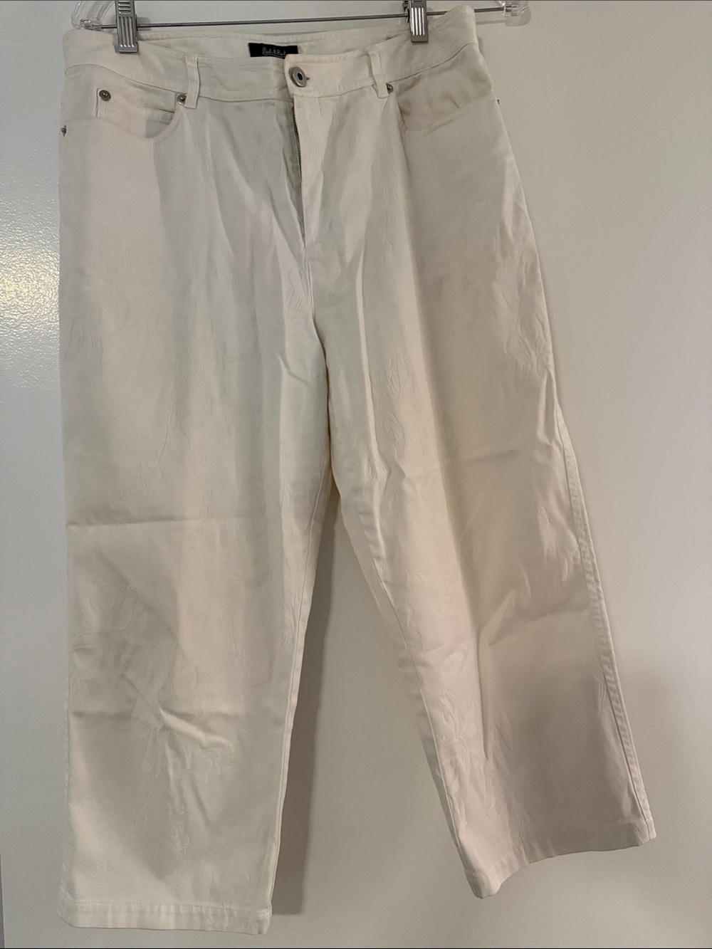 White Women’s Casual Pants - subtle flower print